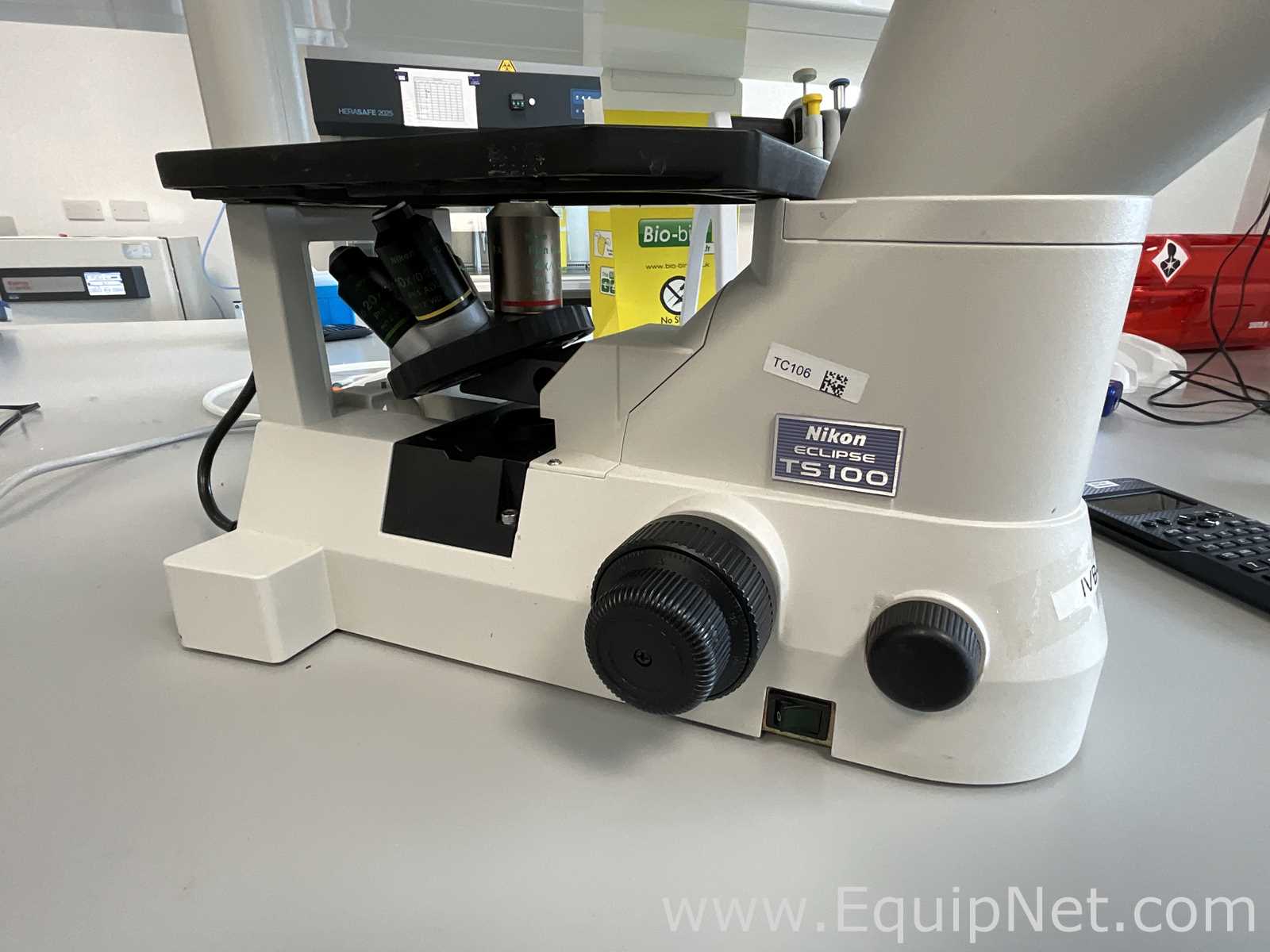 Microscópio Nikon Eclipse TS100