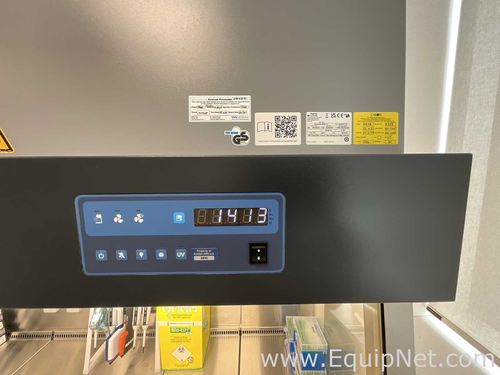 Thermo Scientific Herasafe 2025 1.5 Class II Biological Safety Cabinet
