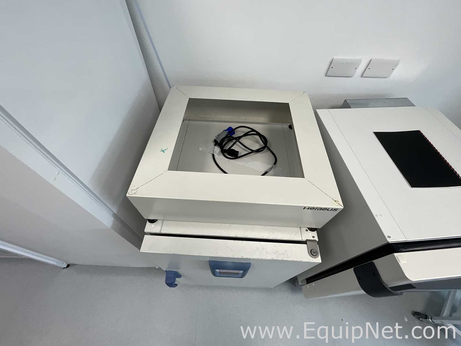 Estufa para Laboratórios Thermo Scientific Heratherm OMS180