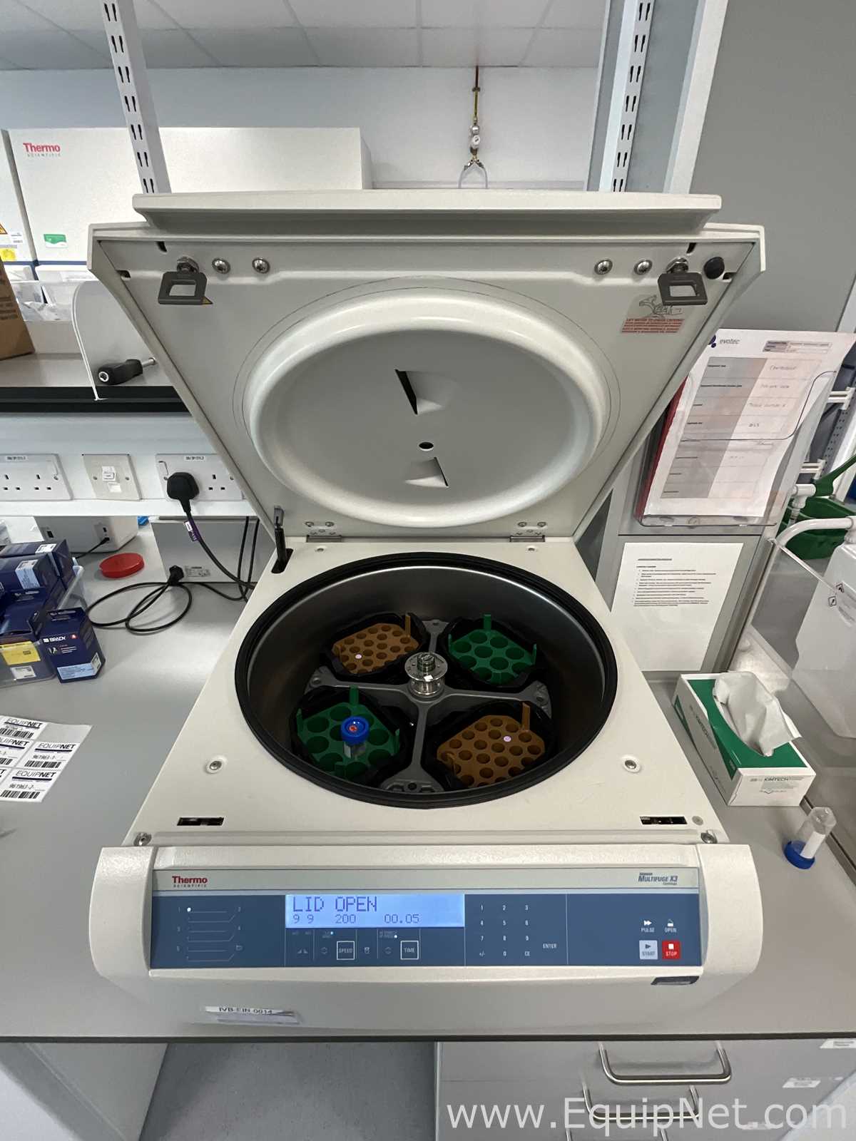 Thermo Fisher Scientific Heraeus Multifuge X3 Laboratory Centrifuge