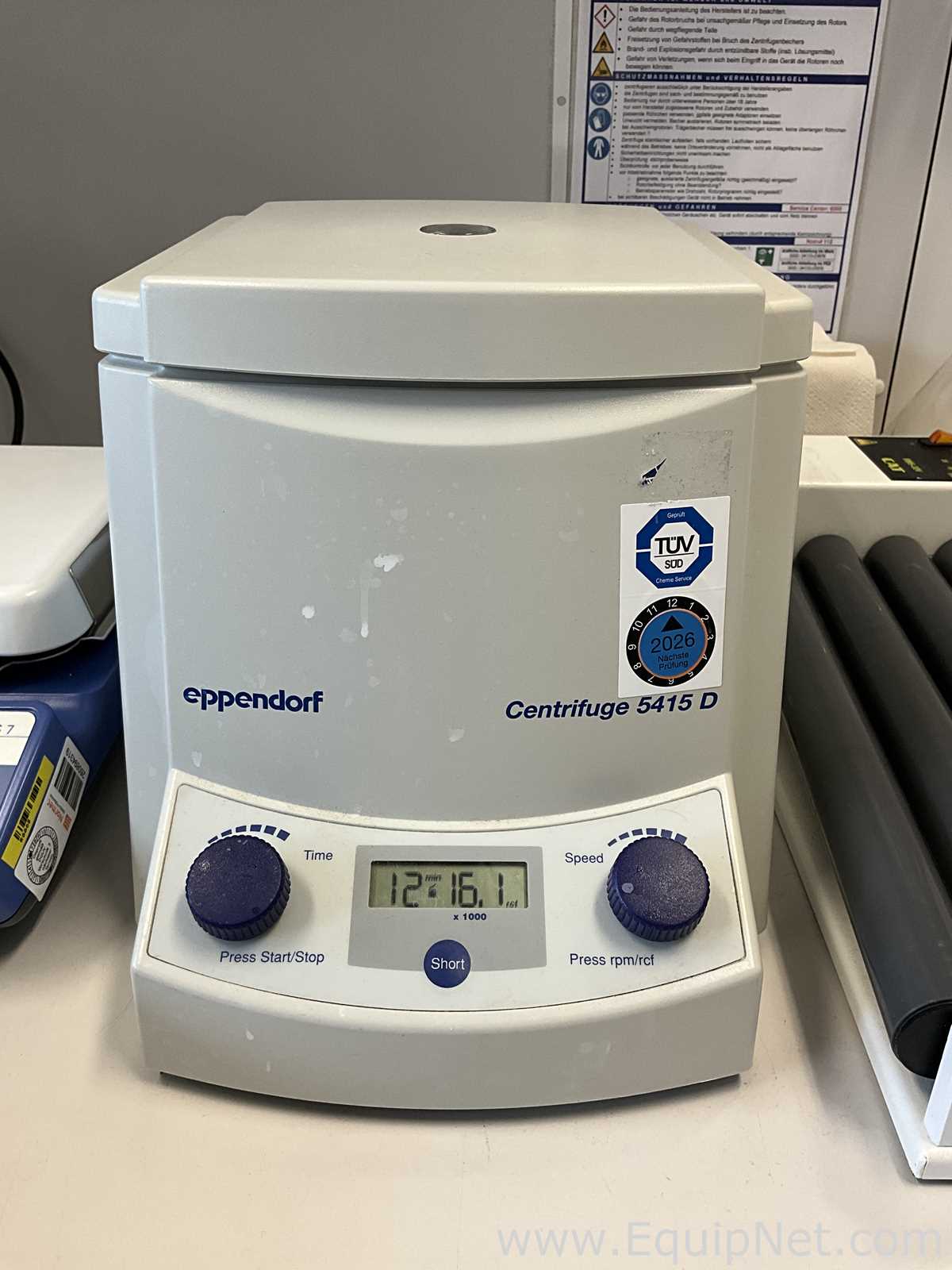 Eppendorf Centrifuge 5415 D Labatory Centrifuge