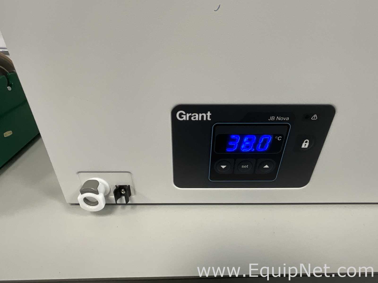 Baño María / Circulador Grant Instruments Ltd. JBN18.  18 Litros