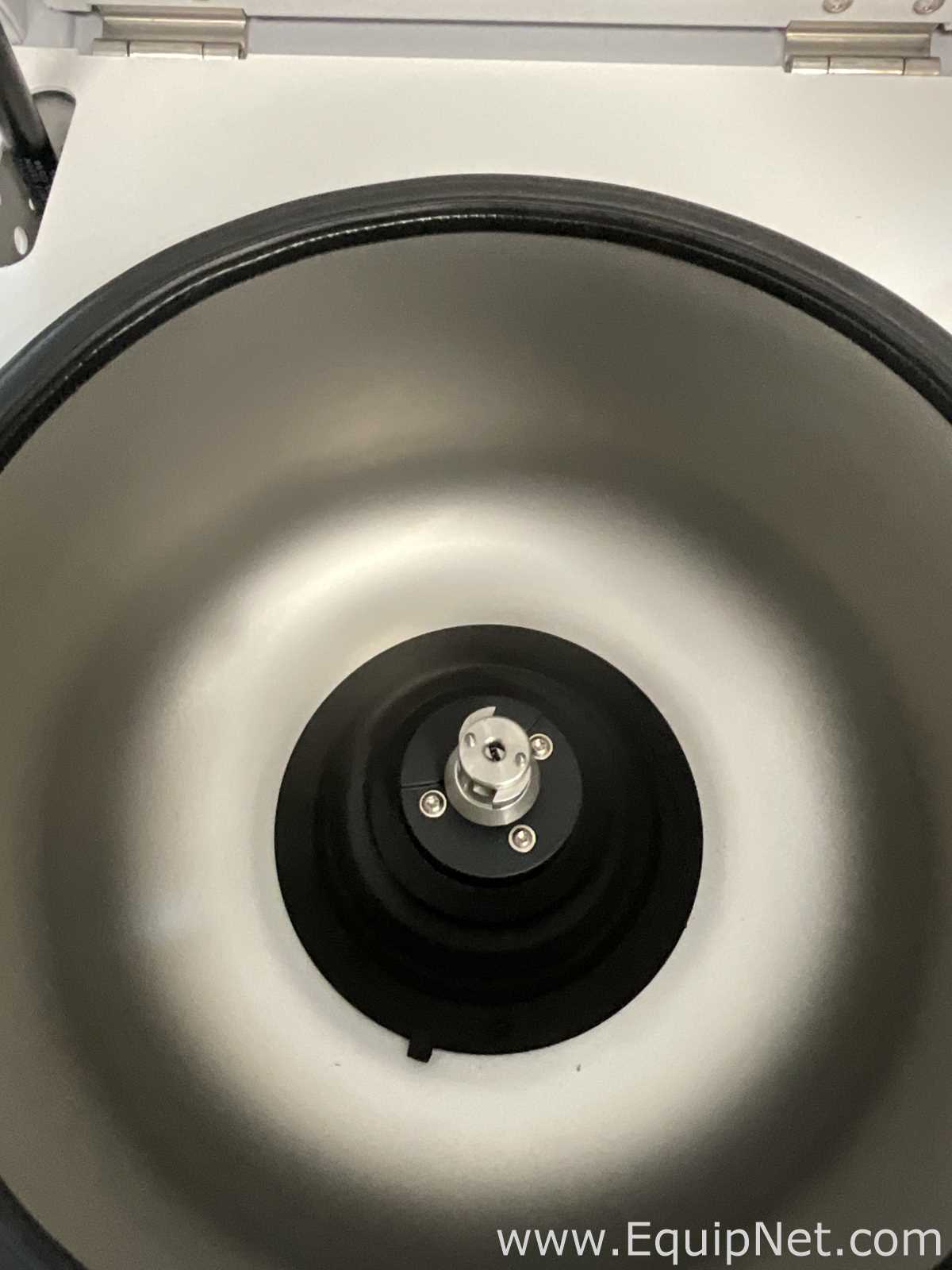 Thermo Fisher Scientific Megafuge ST1 Plus Laboratory Centrifuge
