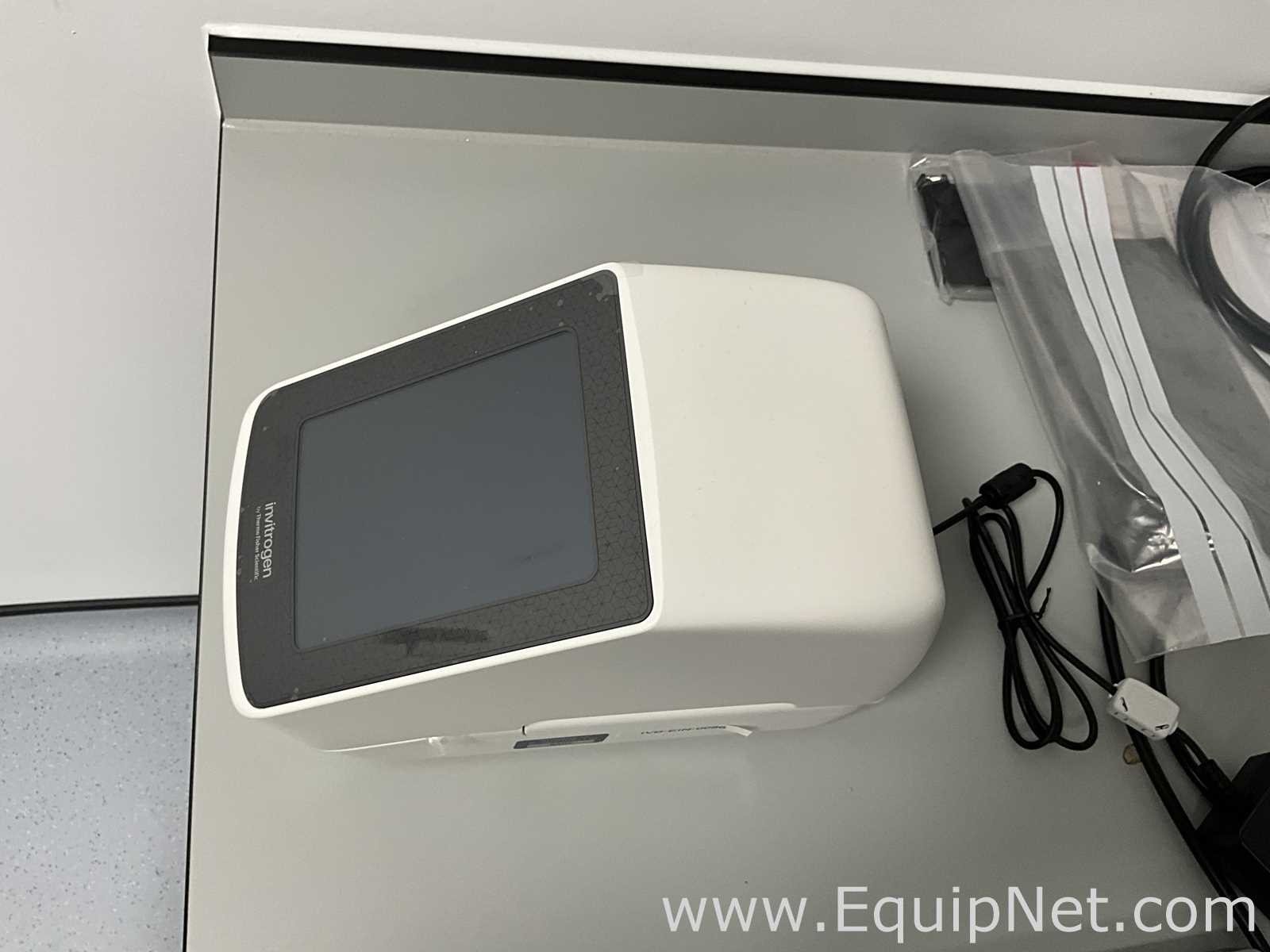 Invitrogen E-Gel Power Snap Electrophoresis with Power Snap Camera