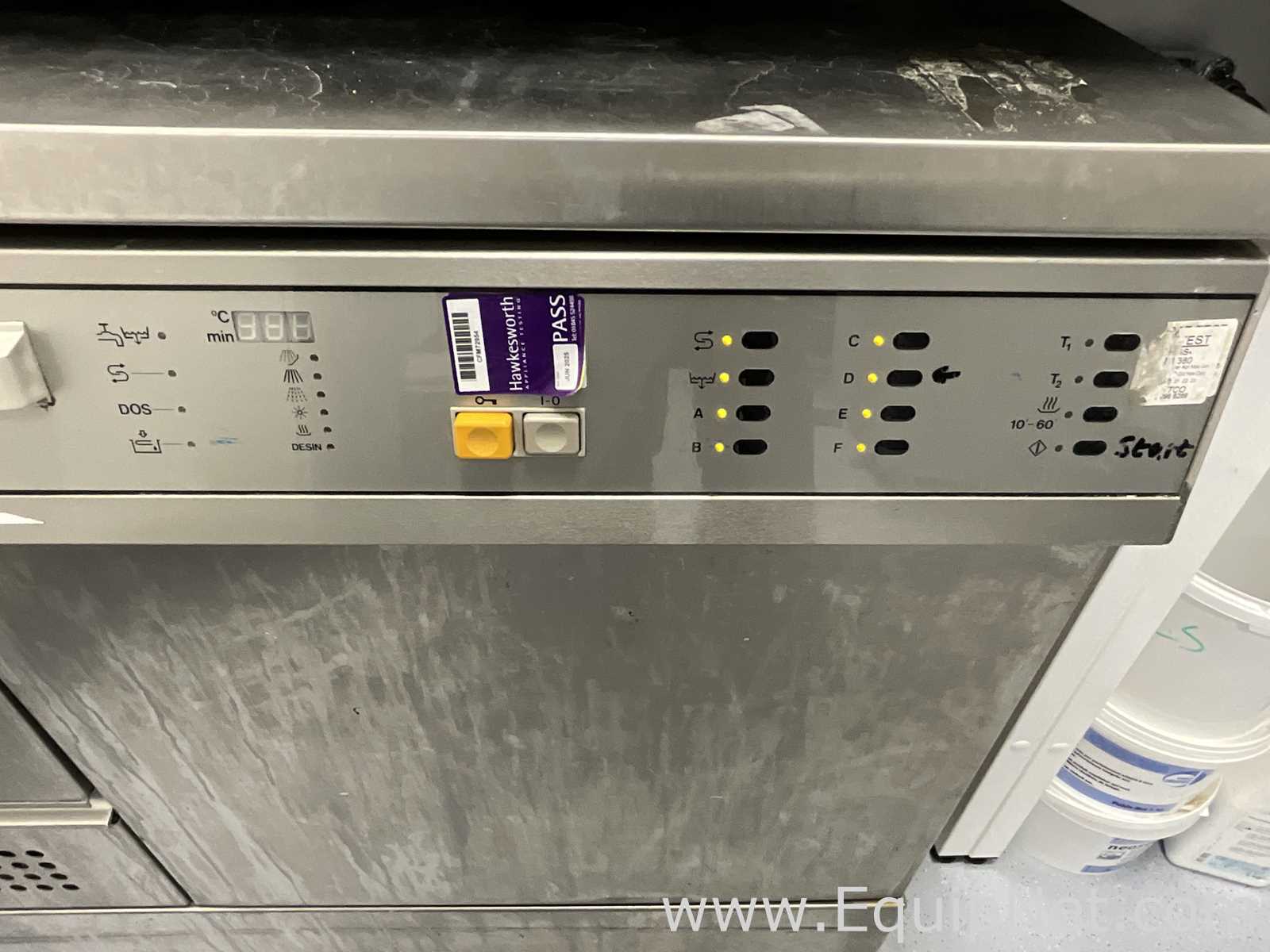 Lavadora para Laboratórios/Peça Miele G7783CD