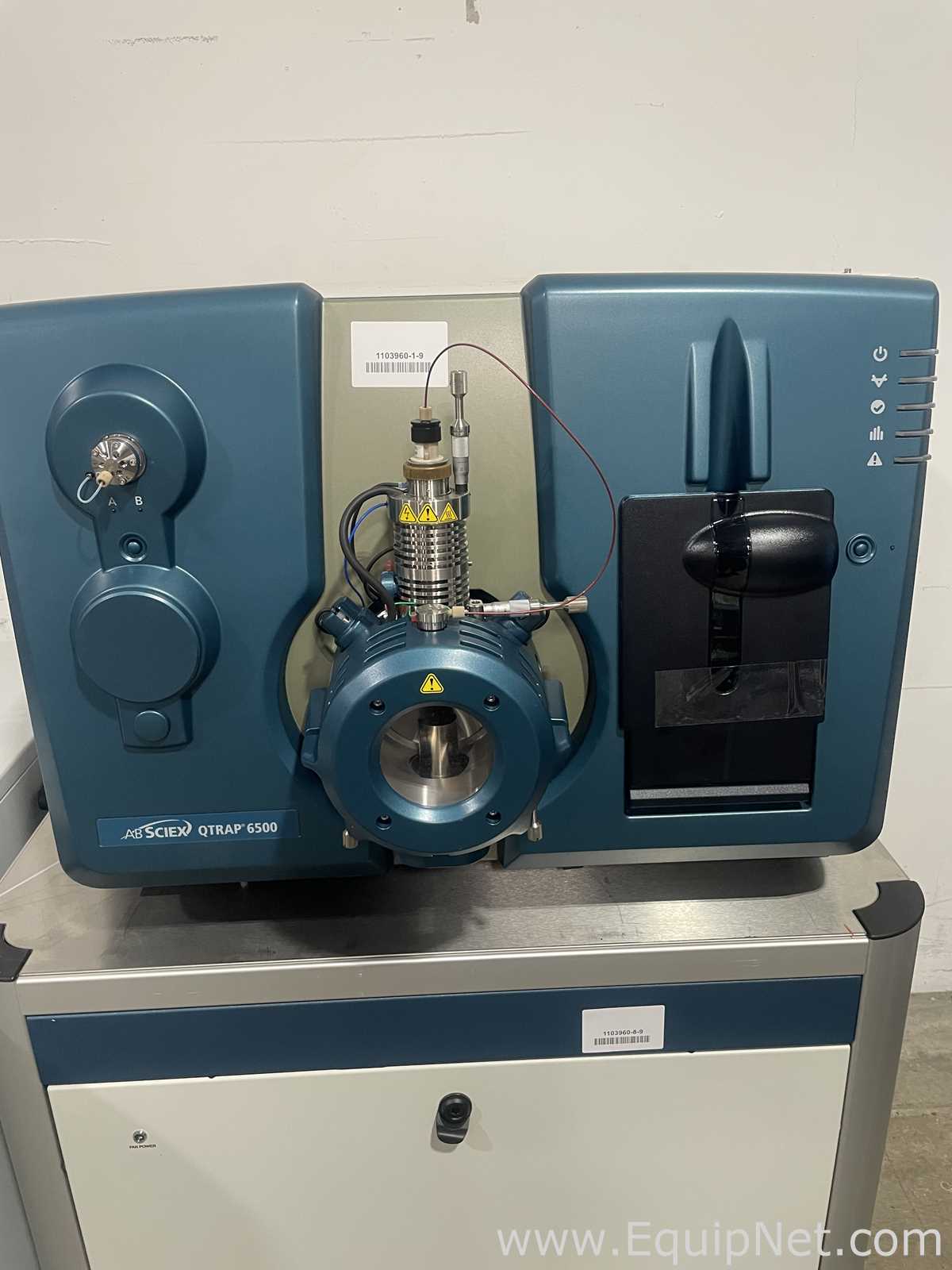 AB Sciex Qtrap 6500 Mass Spectrometer With Exion LC HPLC System