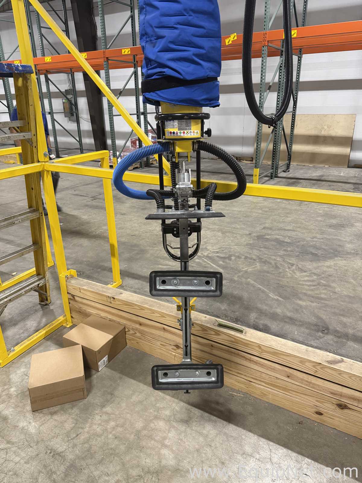 Tawi VM230-G3   VM120 Material Handling