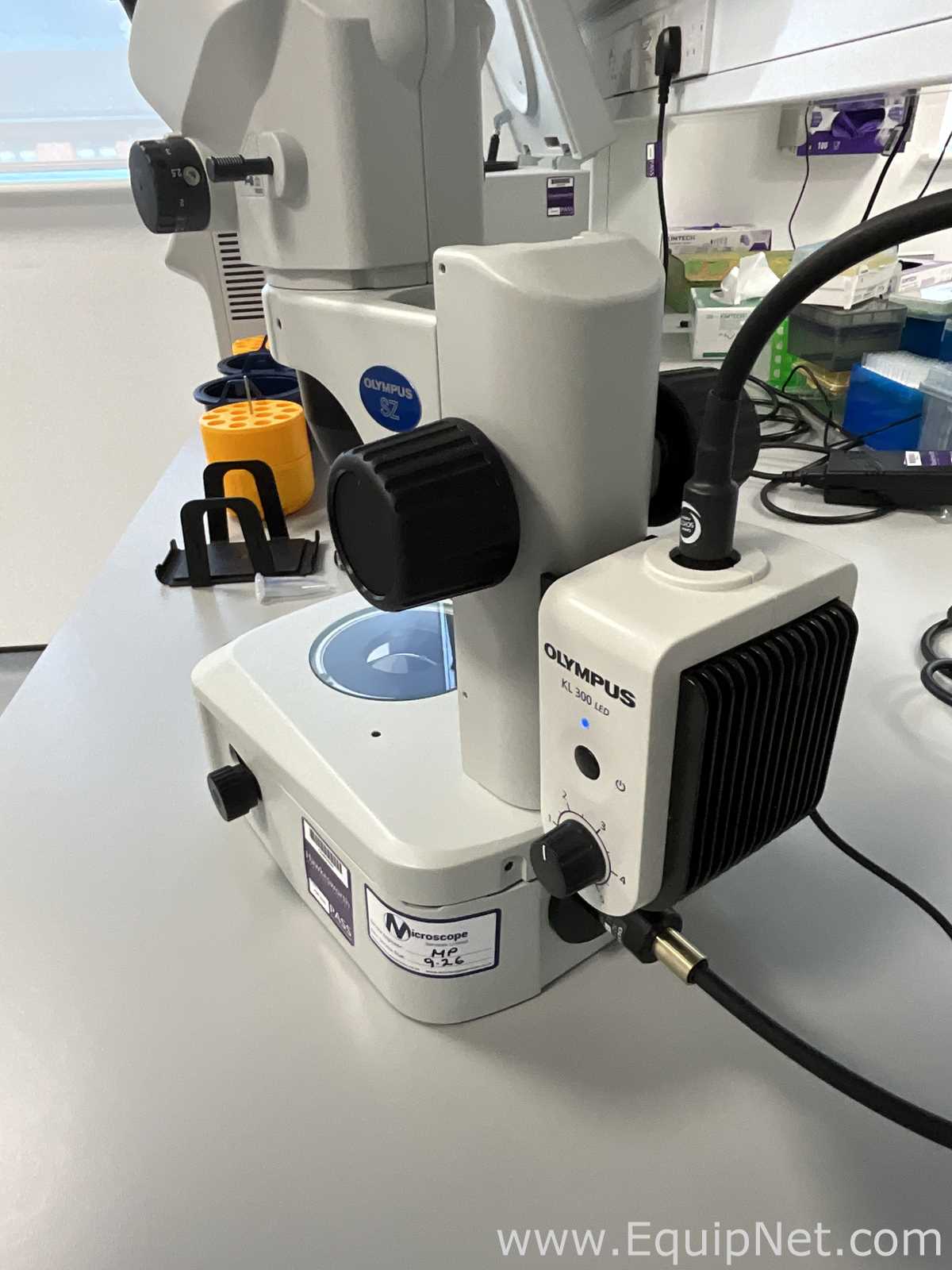 Microscópio Olympus SZ61
