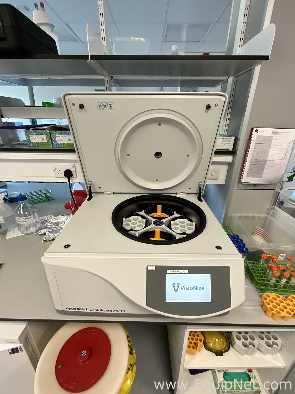 Eppendorf 5910Ri Refrigerated Laboratory Centrifuge - Needs Repair to Lid