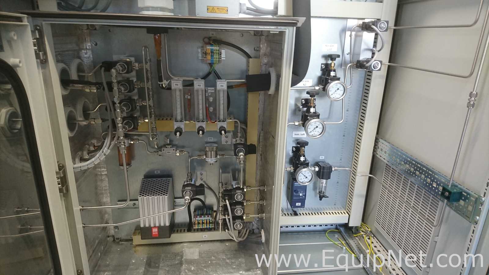 Dr. Marino Muller AG Gas Analysis System for Bio-Reactors with Servomex O2 and CO2 Analyzers