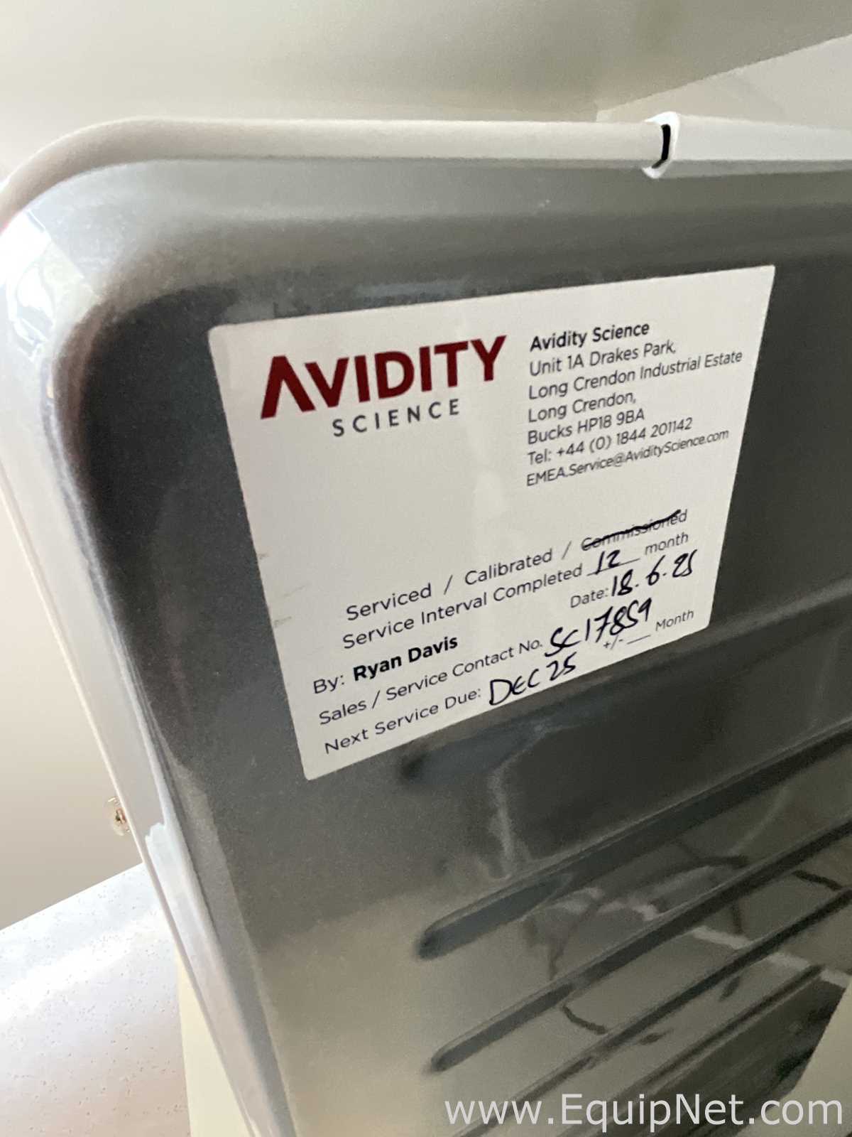 Sistema de Purificación y Destilación de Agua Avidity Science Duo-R