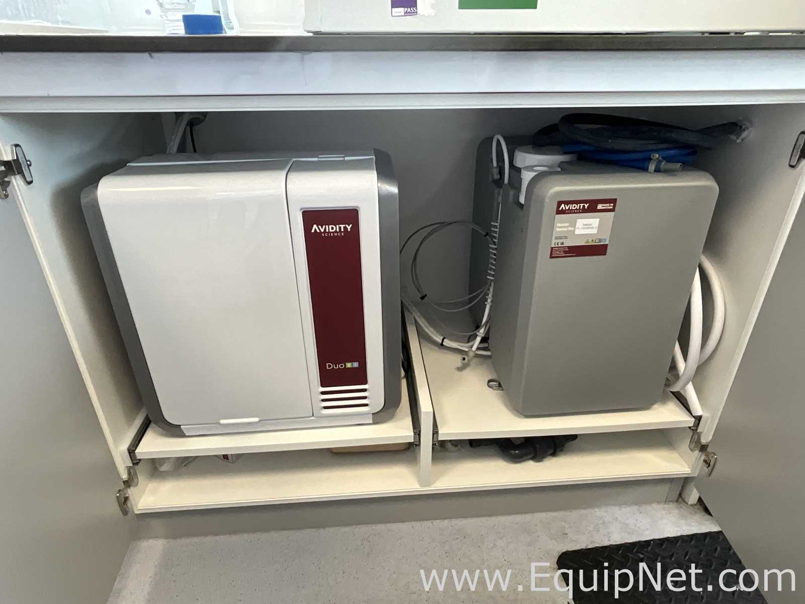 Avidity Science Duo-R Laboratory Purified Water Generation Storage and Dispensing System