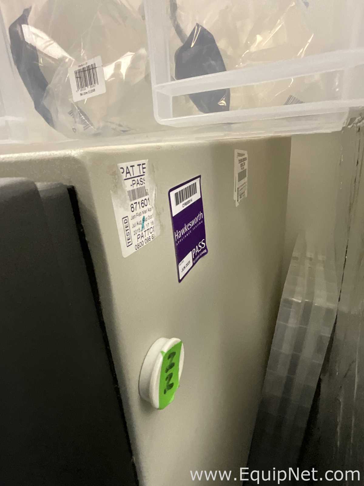 New Brunswick Innova 44 Laboratory Incubator Shaker