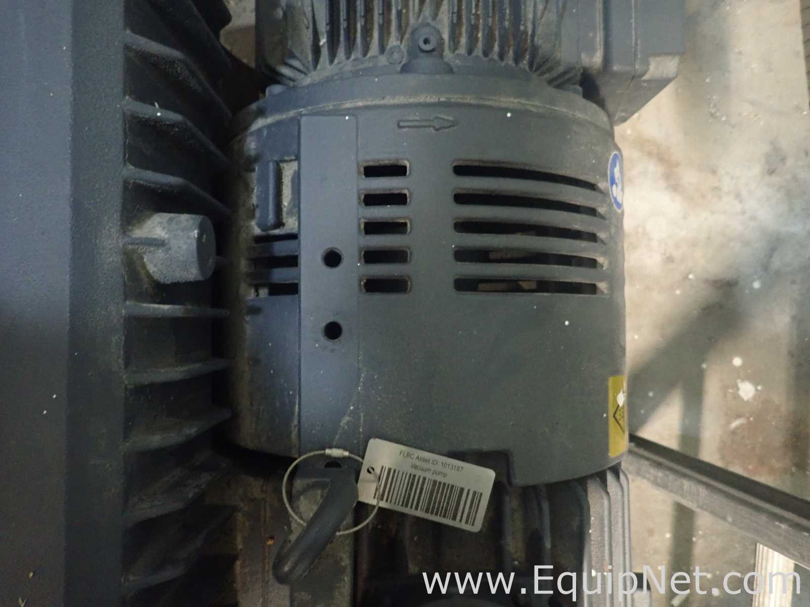 Busch R5 RA 0250 D 503 Vacuum Pump