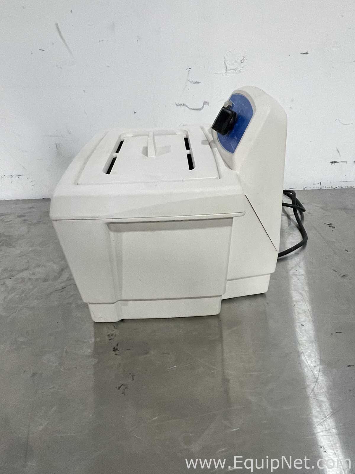 Banho Maria e Circulador Emerson M2800