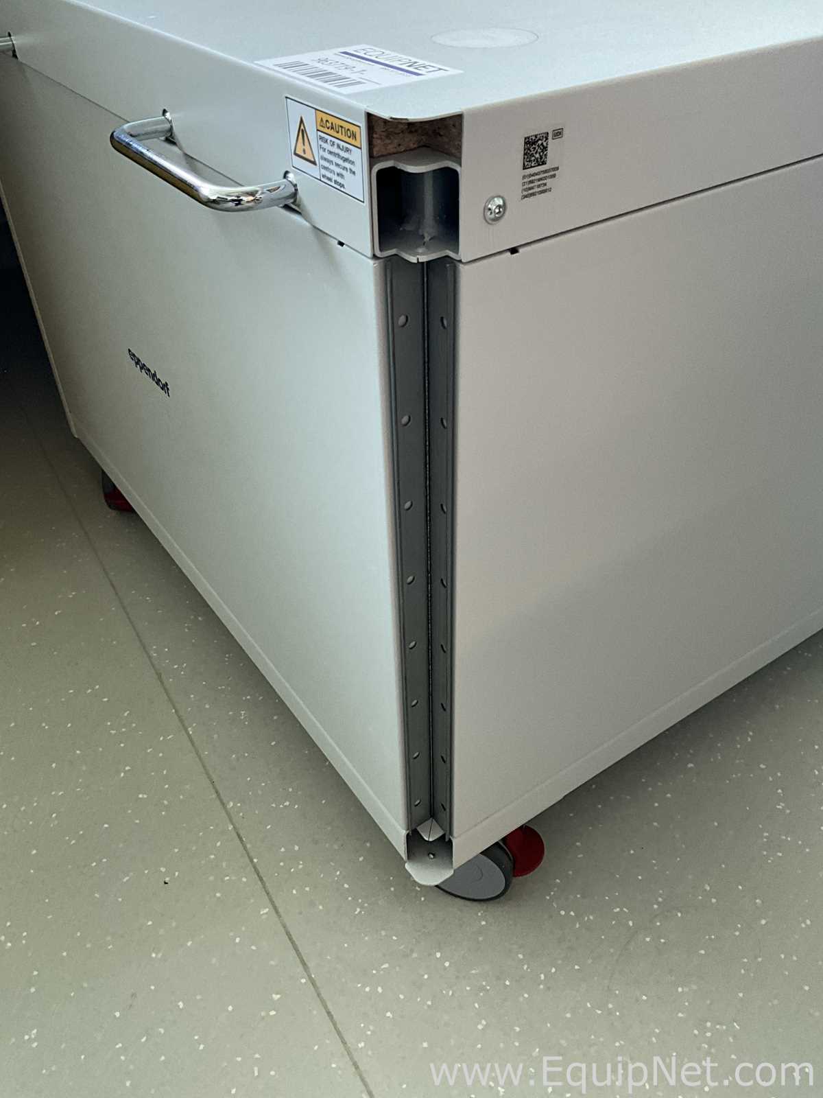 Eppendorf MT600 Mobile Centrifuge Table