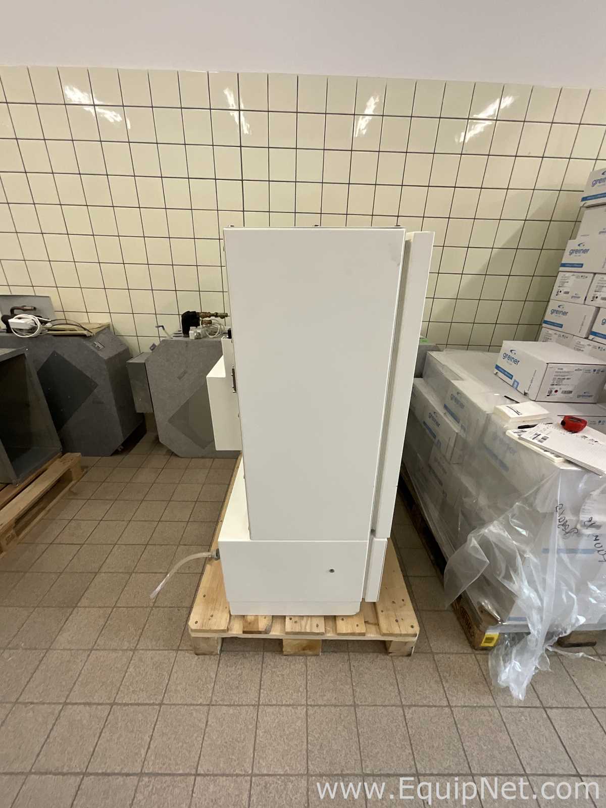 LiCONic Instruments STX40 HRSA Automated Microplate Incubator