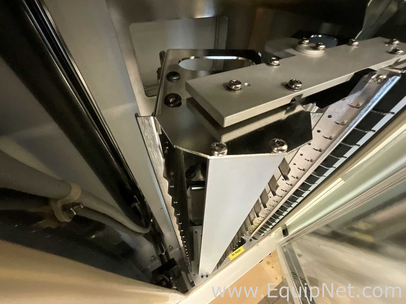 LiCONic Instruments STX40 HRSA Automated Microplate Incubator