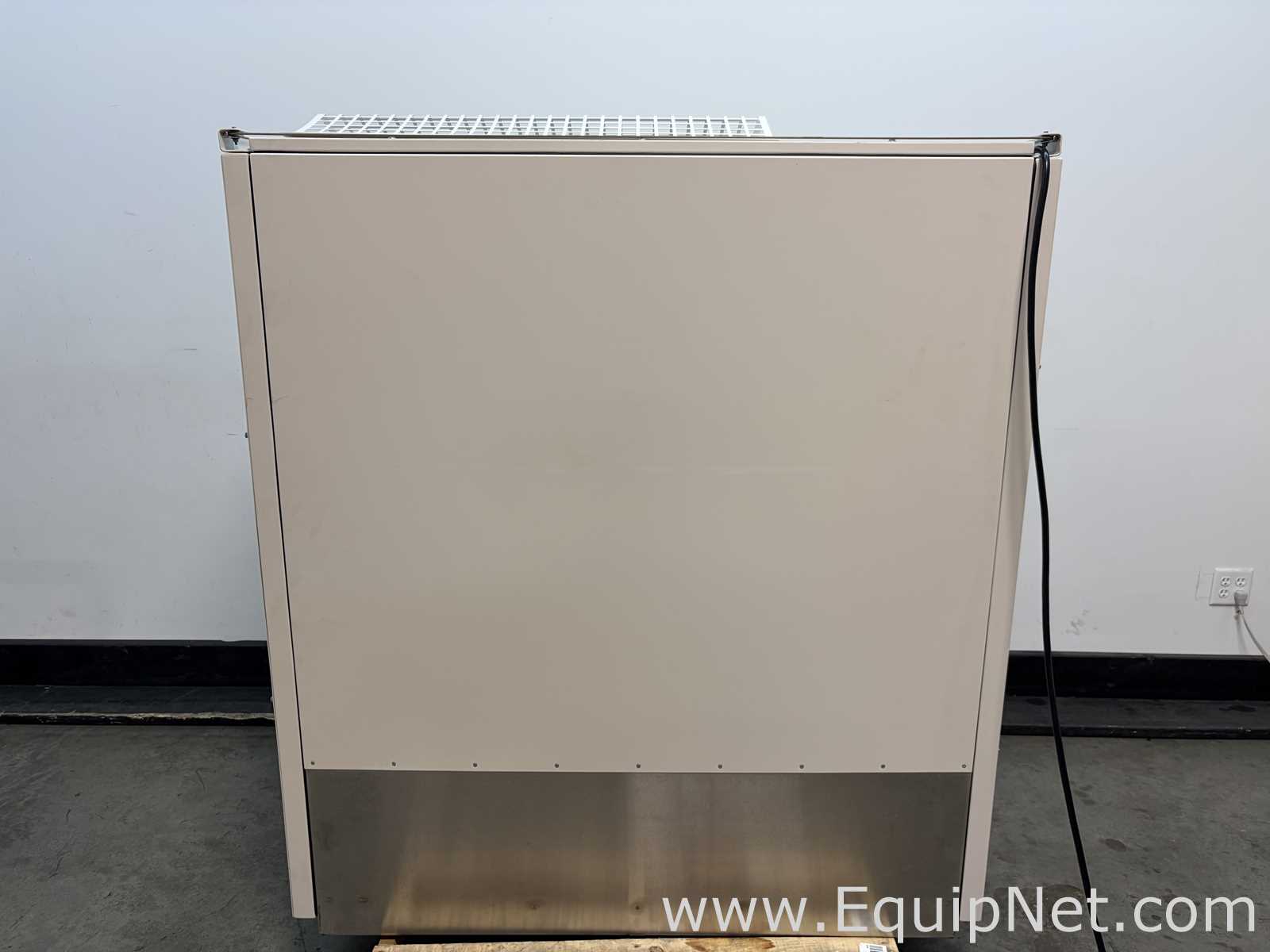 Baker SG404 SterilGARD E3 4 Foot Biological Safety Cabinet with Stand