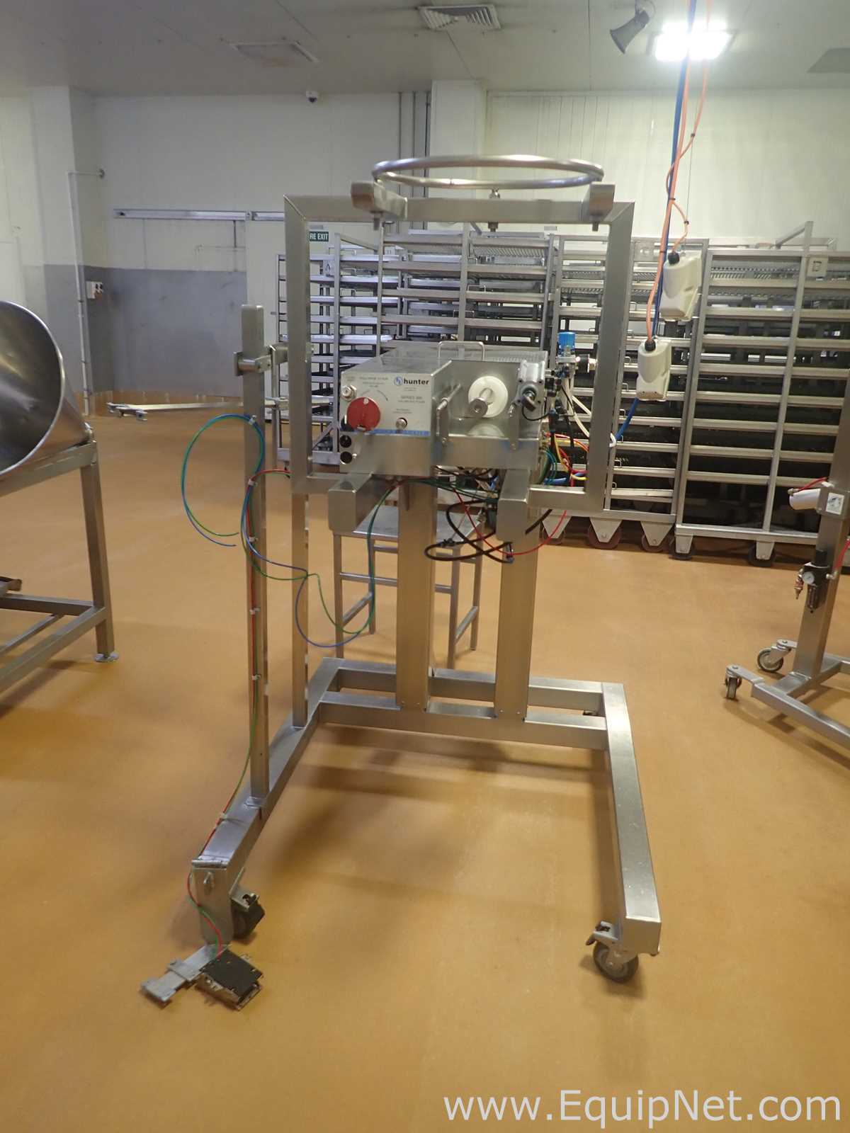 Hunter Filling Systems Series 300 Volumetric Filler