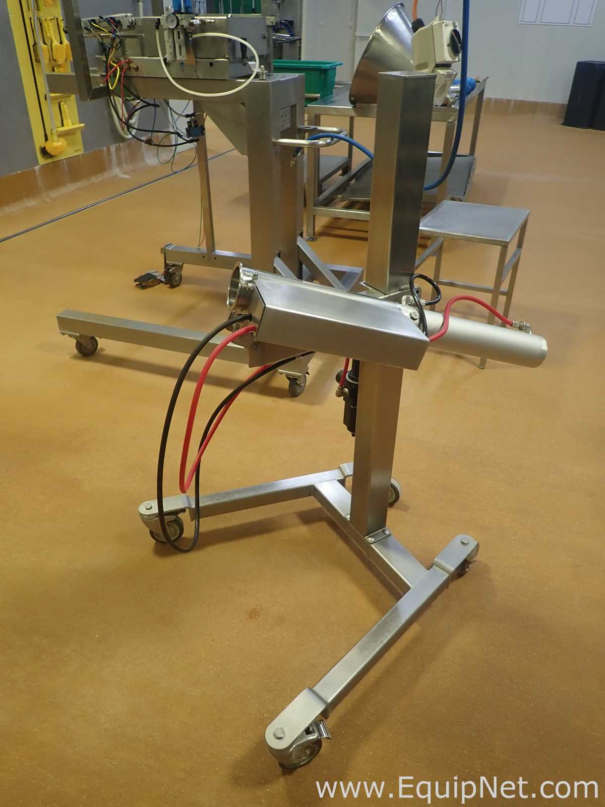 Hunter Filling Systems Series 300 Volumetric Filler