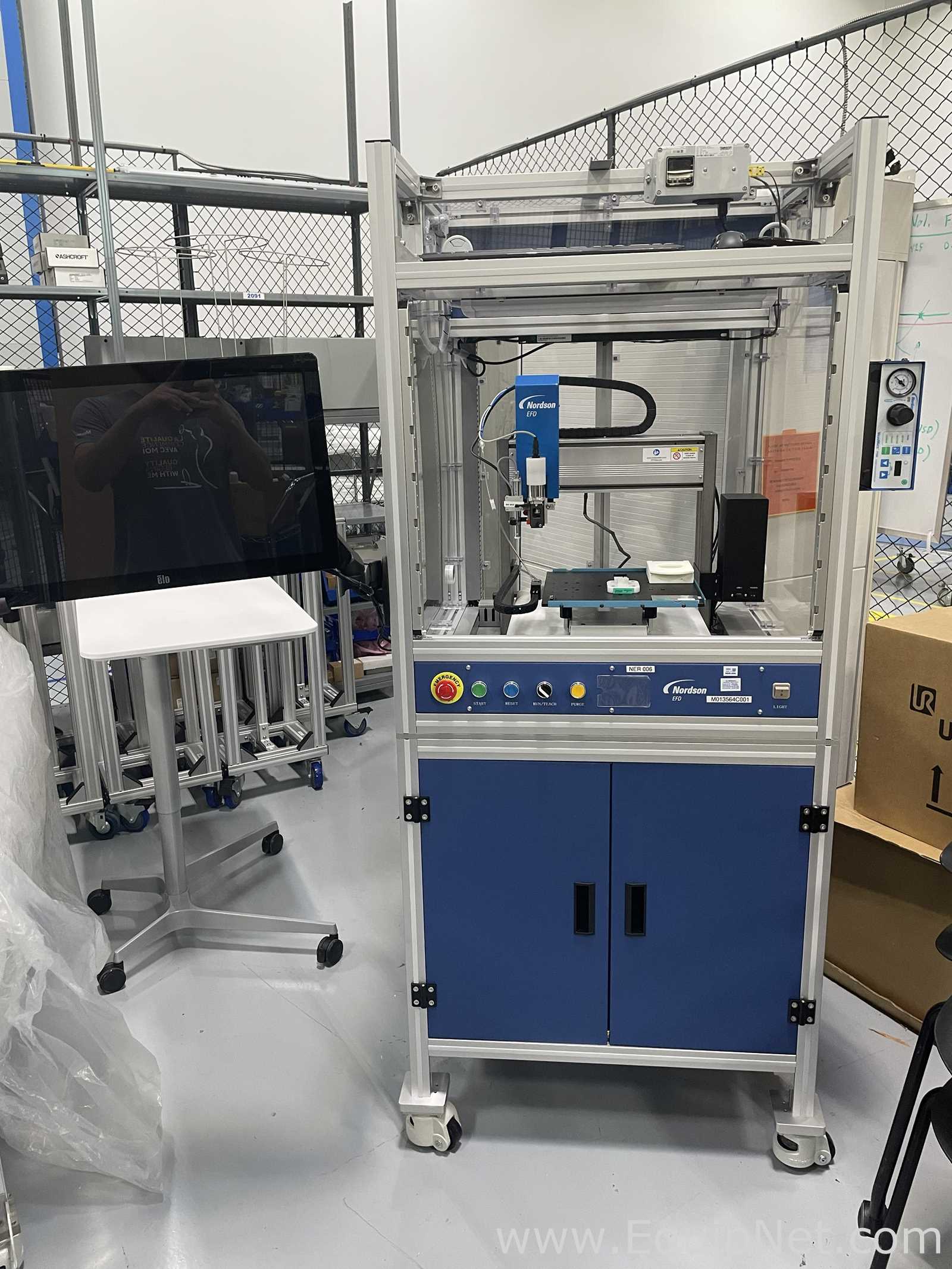 Nordson EFD 7362738 Safety Robot Enclosure for Automated Dispensing Systems