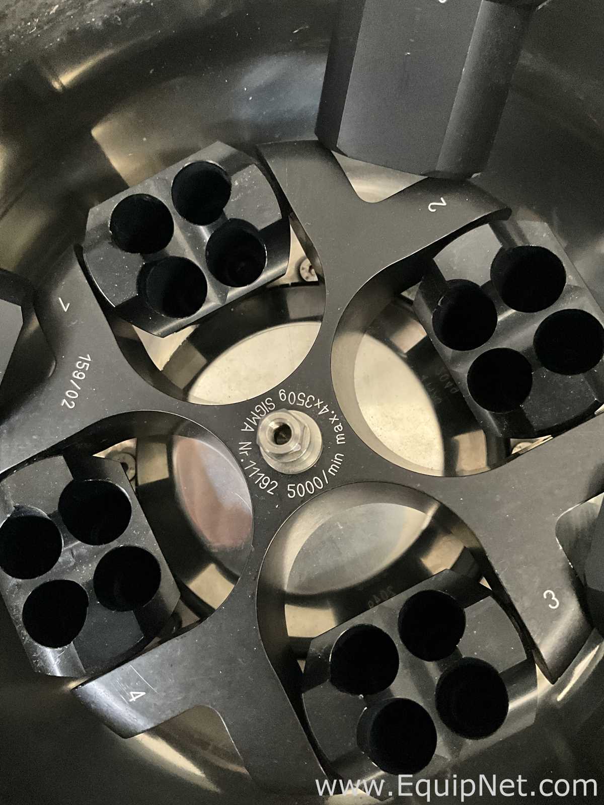 Sigma 2-16K Laboratory Centrifuge