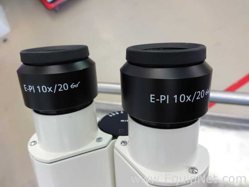 Zeiss Inc. Axiovert 40 C Microscope