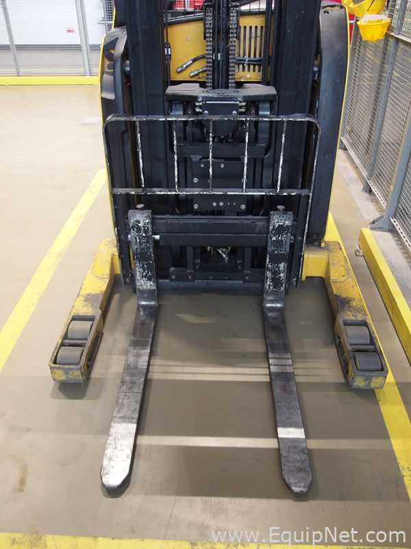 Empilhadeira Elétrica Yale NR040EANL36TE095