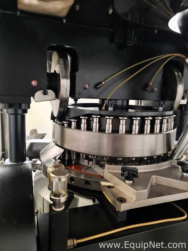 Manesty BB4 Tablet Press