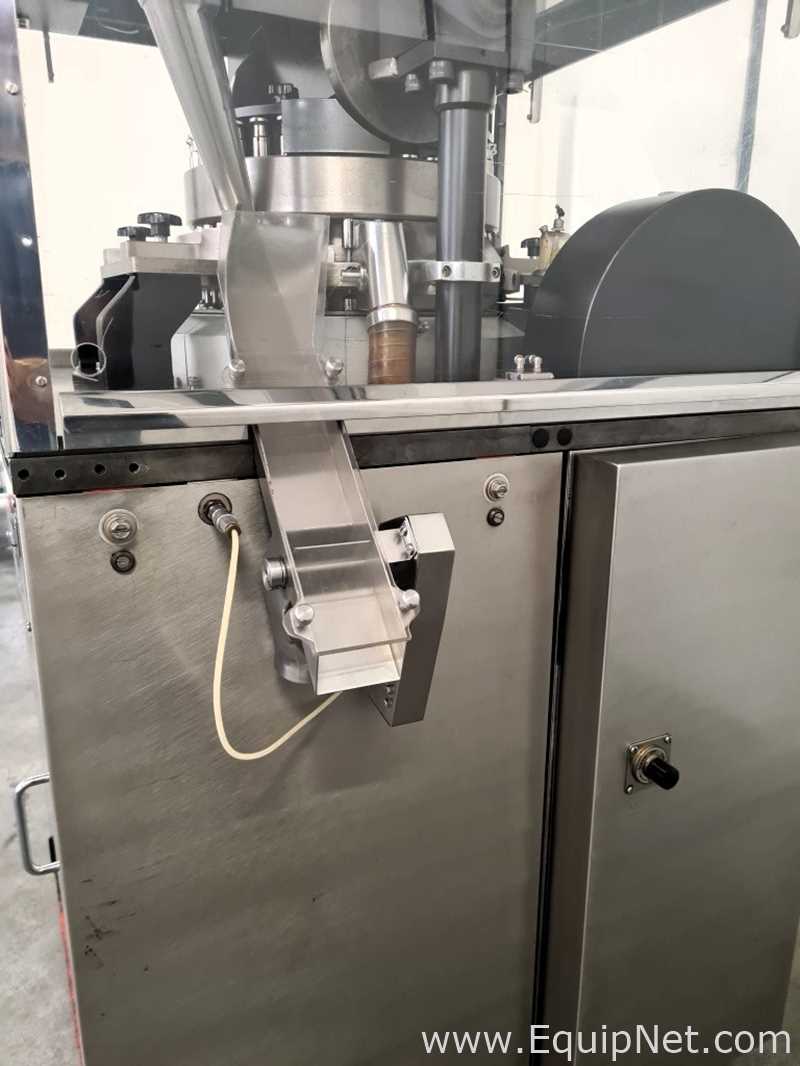 Manesty BB4 Tablet Press