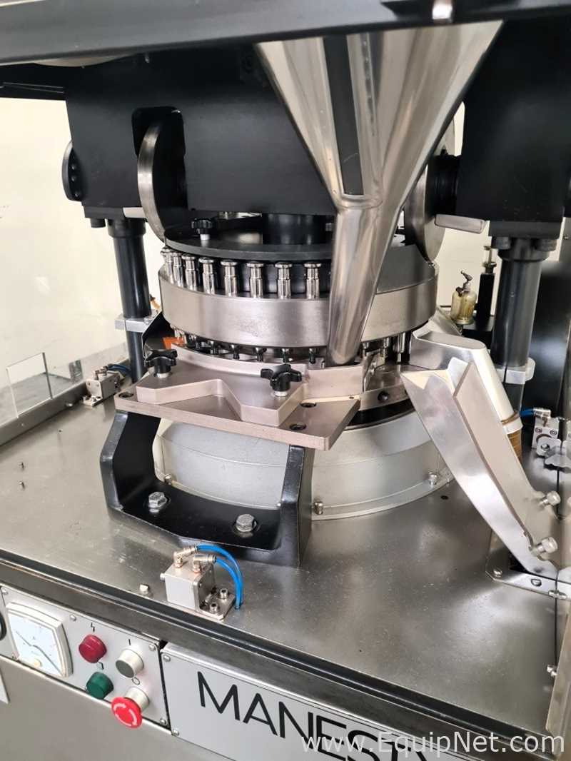 Manesty BB4 Tablet Press