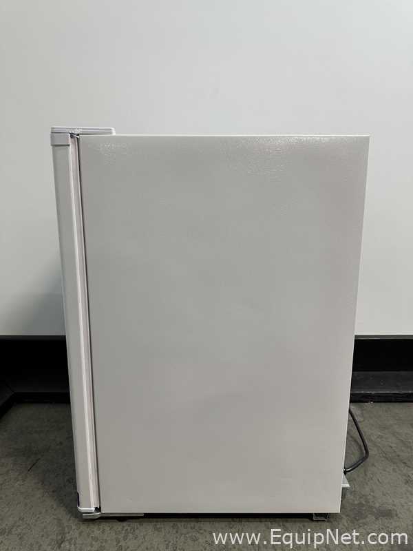 Lot Of 2 Fisher Brand GT05LFEEFSA Isotemp Undercounter Freezer -20 C