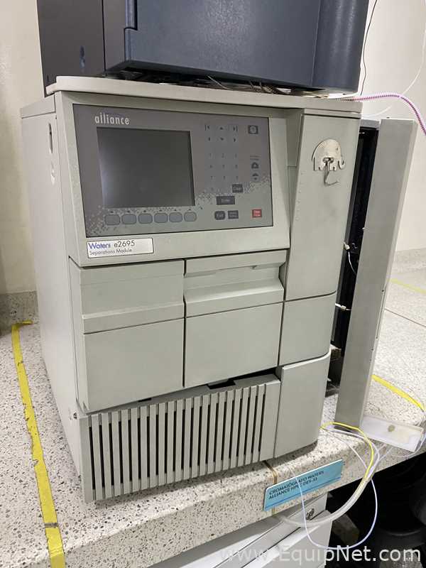 Módulo de separación Waters Alliance e2695 con detector RI 2414 y detector matriz fotodiodos 2998