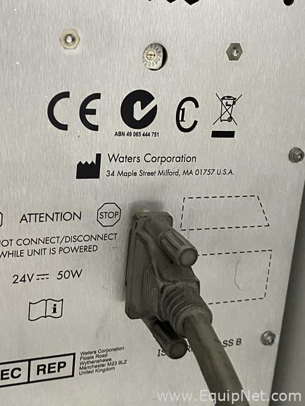 Módulo de separación Waters Alliance e2695 con detector RI 2414 y detector matriz fotodiodos 2998