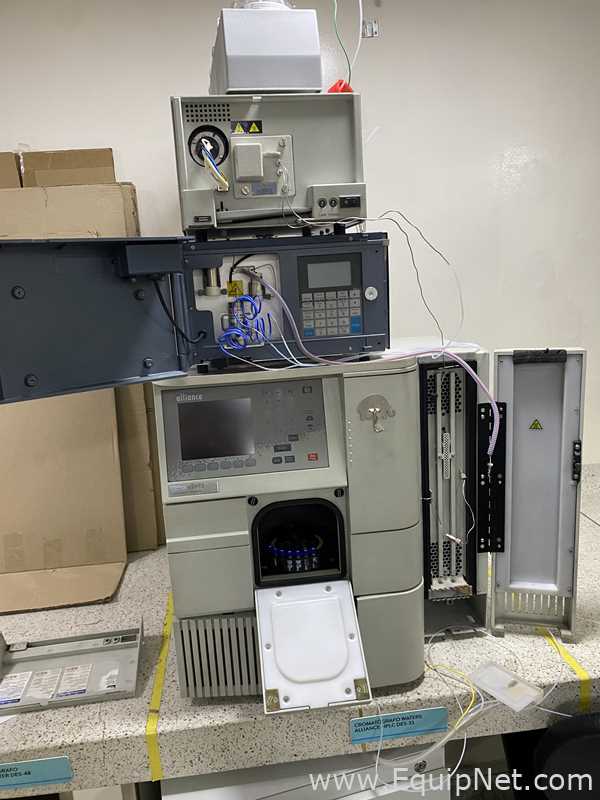 Módulo de separación Waters Alliance e2695 con detector RI 2414 y detector matriz fotodiodos 2998