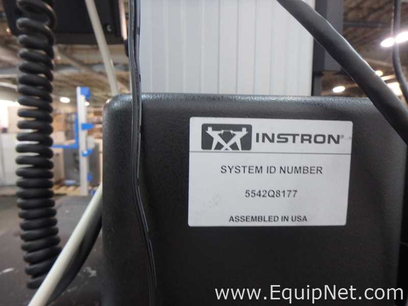 Equipo de verificación o medición electrónica Instron 5542