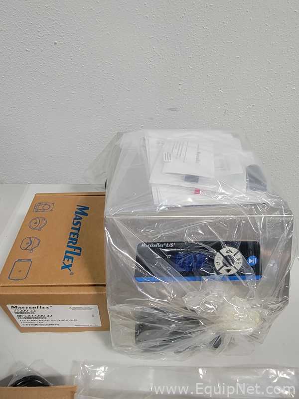 Lot of 2 New Masterflex 07528-40 Peristaltic Pump with 77200-32 L/S Pump Heads