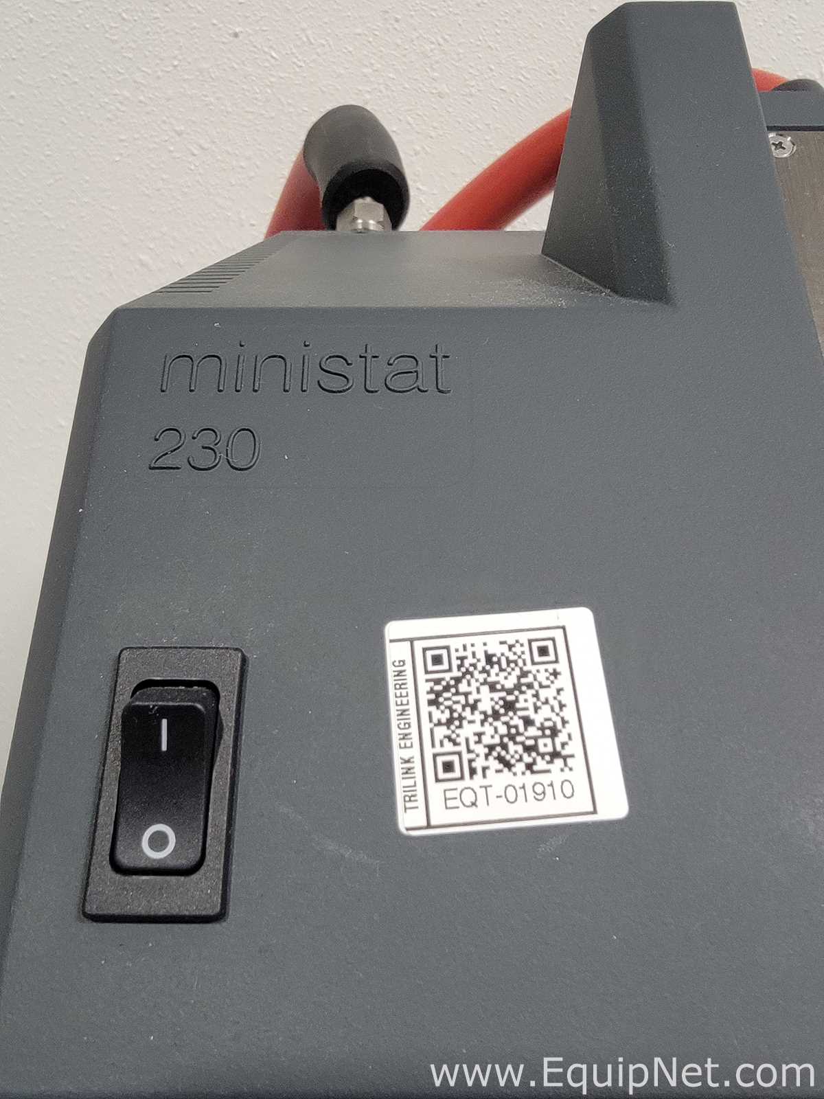 Huber Ministat 230 Compact Refrigerated Heating and Cooling Bath Circulator