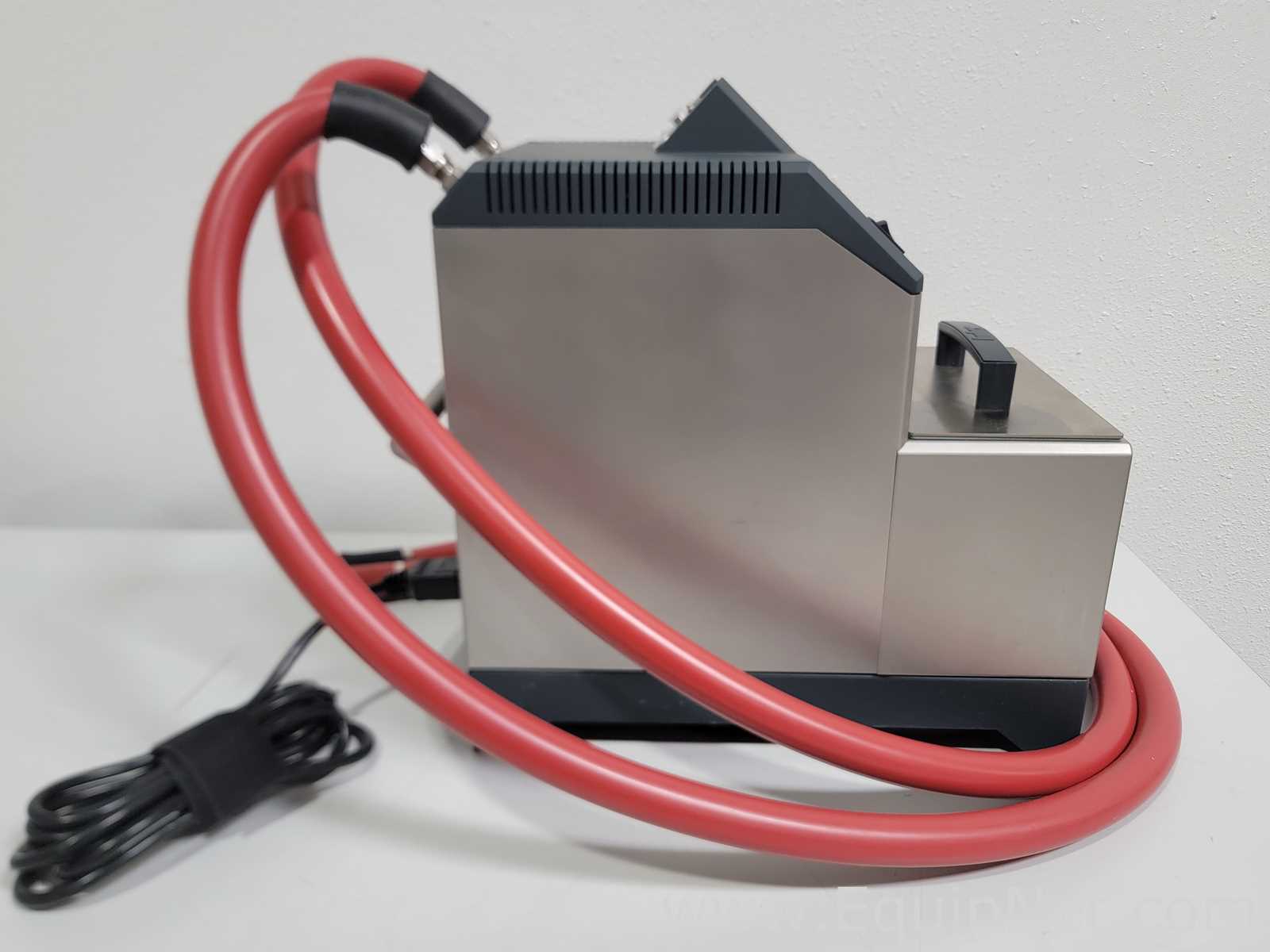 Huber Ministat 230 Compact Refrigerated Heating and Cooling Bath Circulator