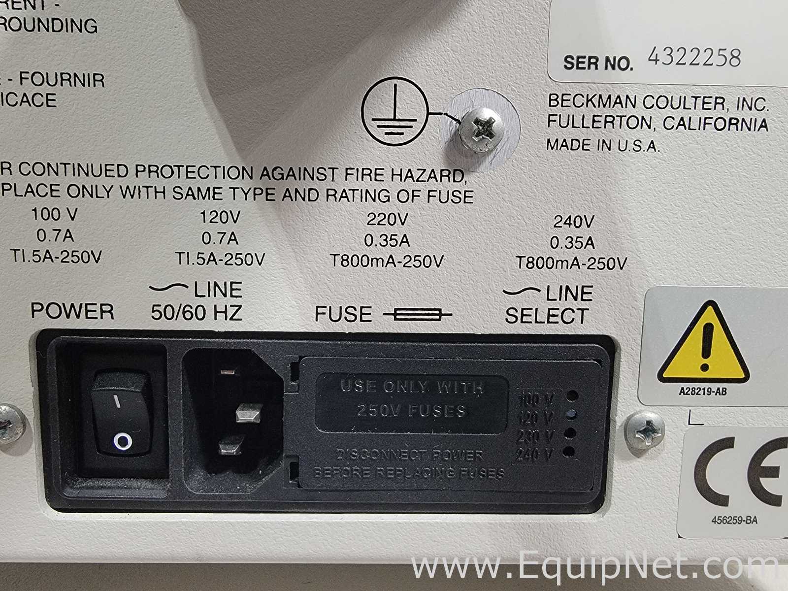 Espectrofotómetro Beckman Coulter DU 800