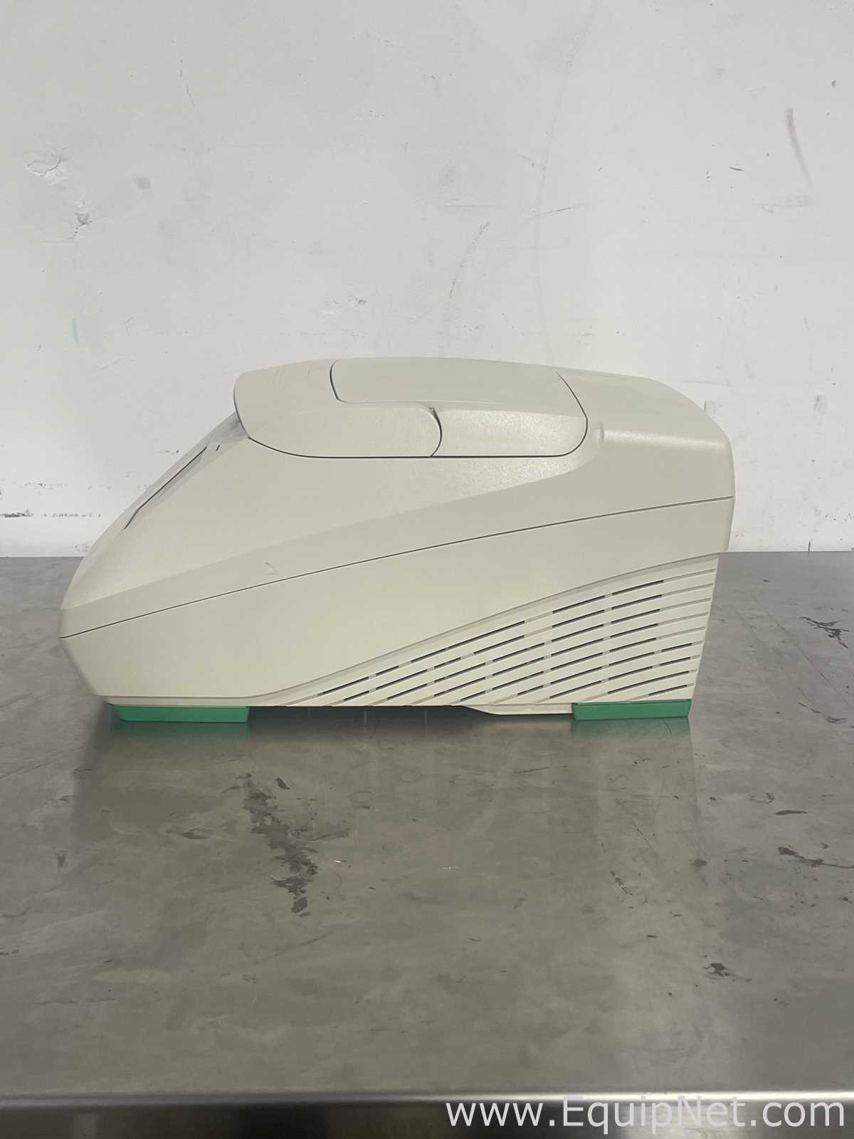 PCR und Thermocycler Bio-Rad T100