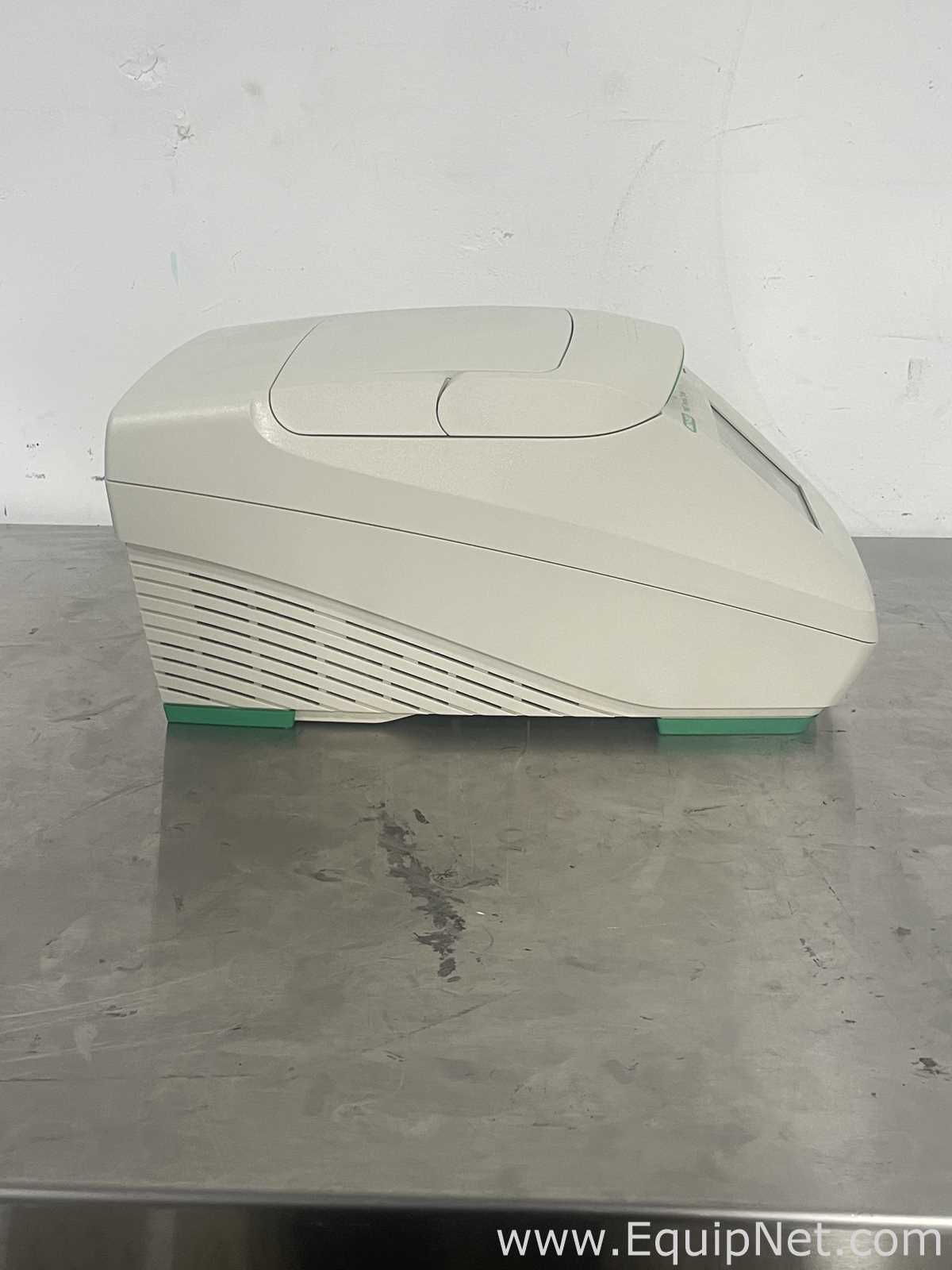 PCR und Thermocycler Bio-Rad T100