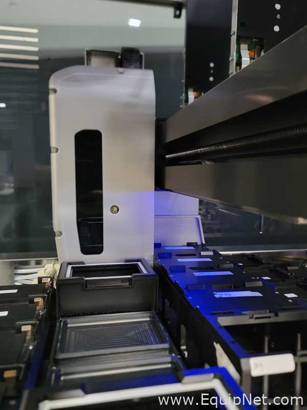 Hamilton Microlab STARlet Liquid Handler with Vacuubrand CVC3000 Vacuum Controllers
