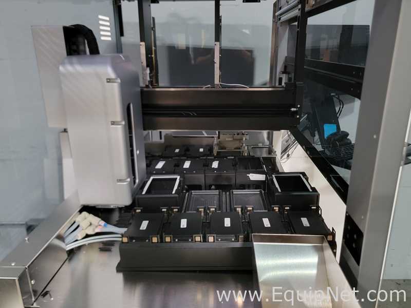 Hamilton Microlab STARlet Liquid Handler with Vacuubrand CVC3000 Vacuum Controllers