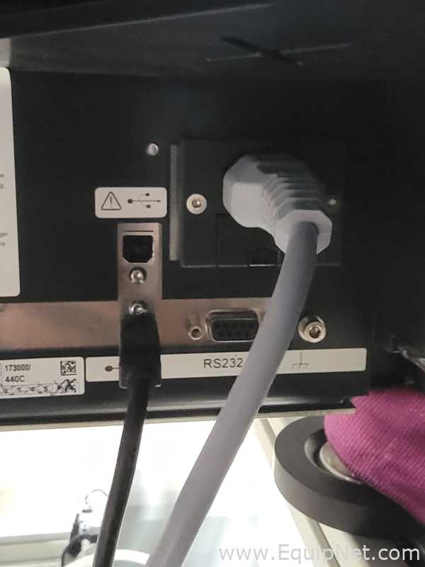 Hamilton Microlab STARlet Liquid Handler with Vacuubrand CVC3000 Vacuum Controllers