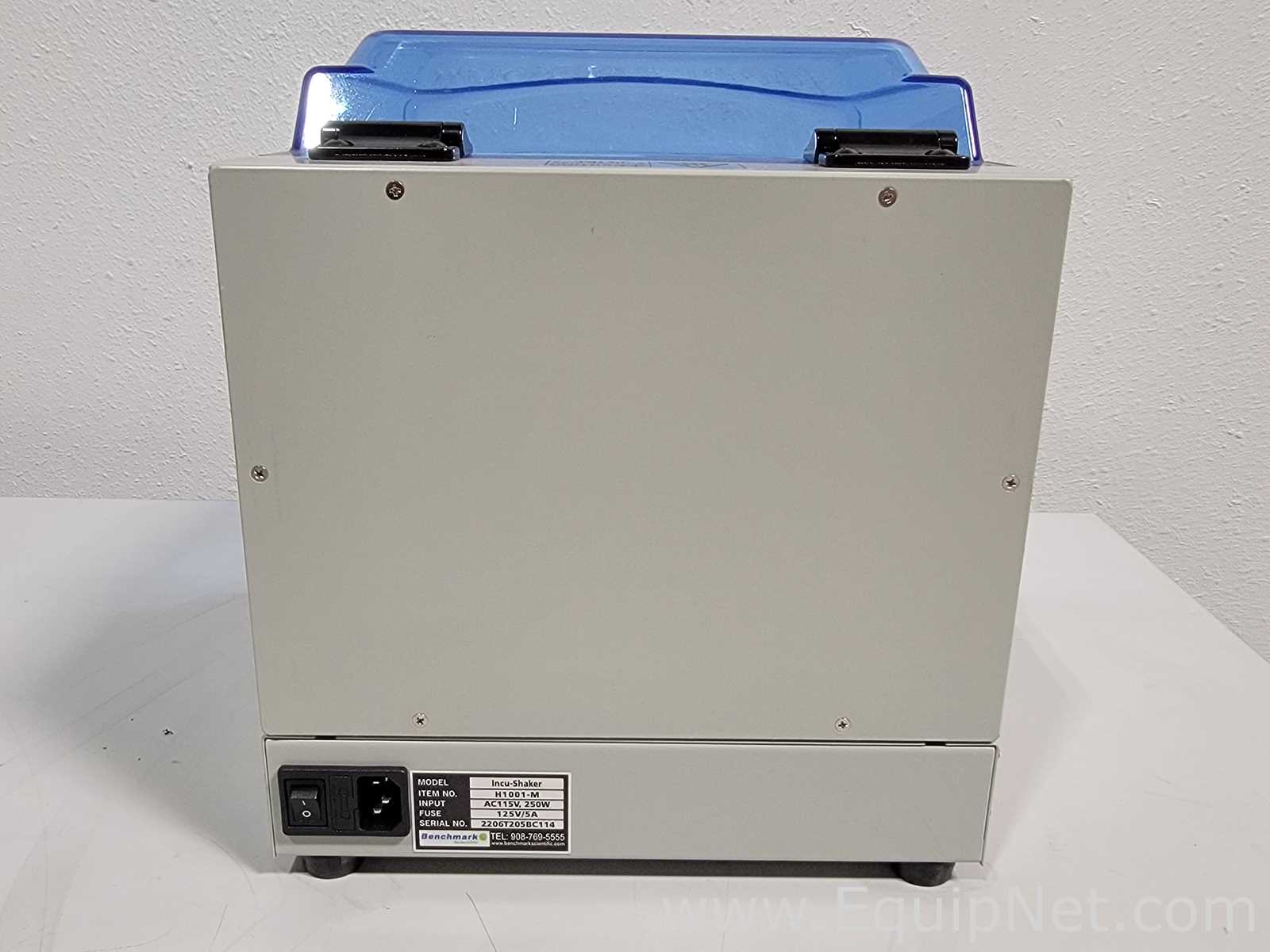Incubadora Benchmark Scientific Incu-Shaker
