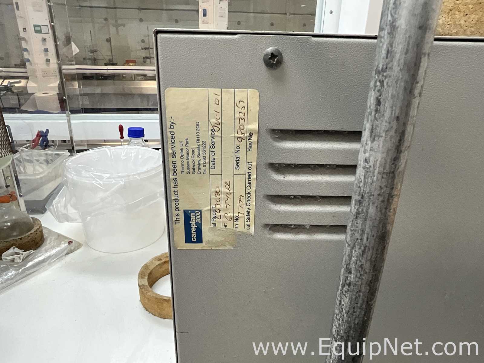 Gallenkamp OVA031.XX1.5 Laboratory Vacuum Oven with Edwards ELab2 Vacuum Pump