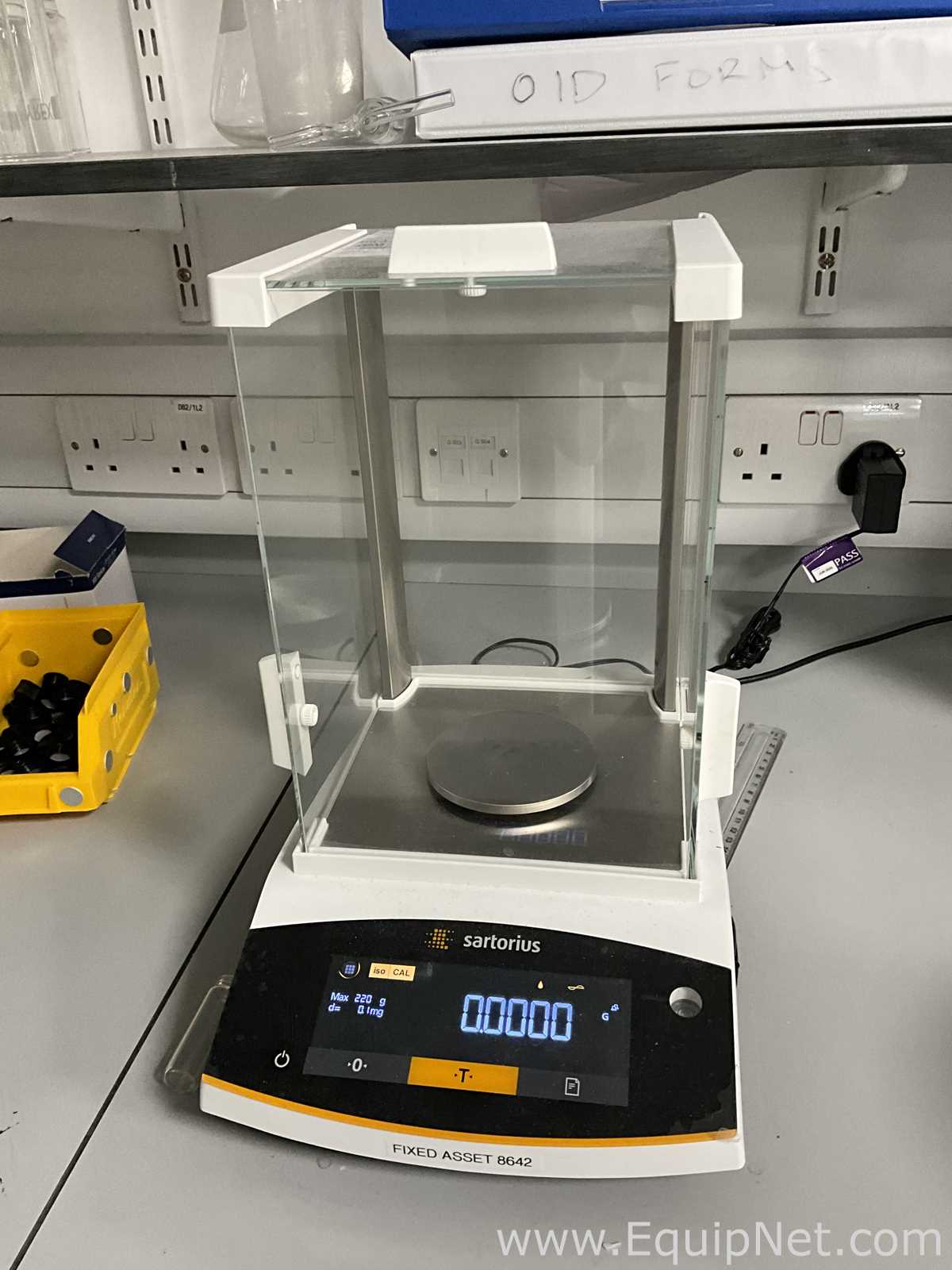 Sartorius BCE224I-1S Analytical Balance with Power Supply