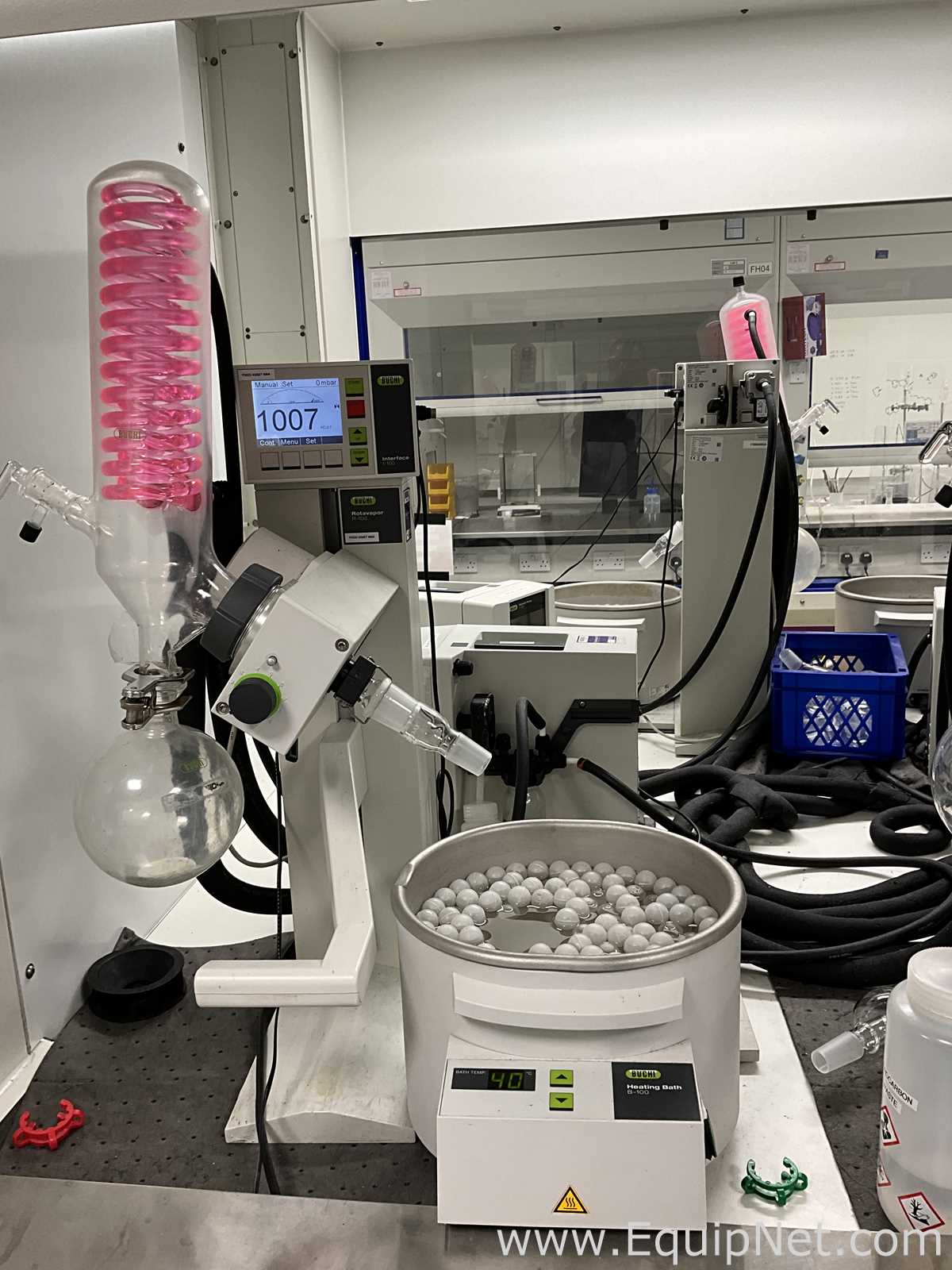 Buchi Labortechnik AG R-100 Evaporator With B-100 Heating Bath V-300 Vacuum Pump and I-100 Interface